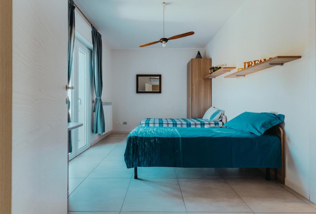 Ferienwohnung The Attico Padenghe sul Garda Exterior foto
