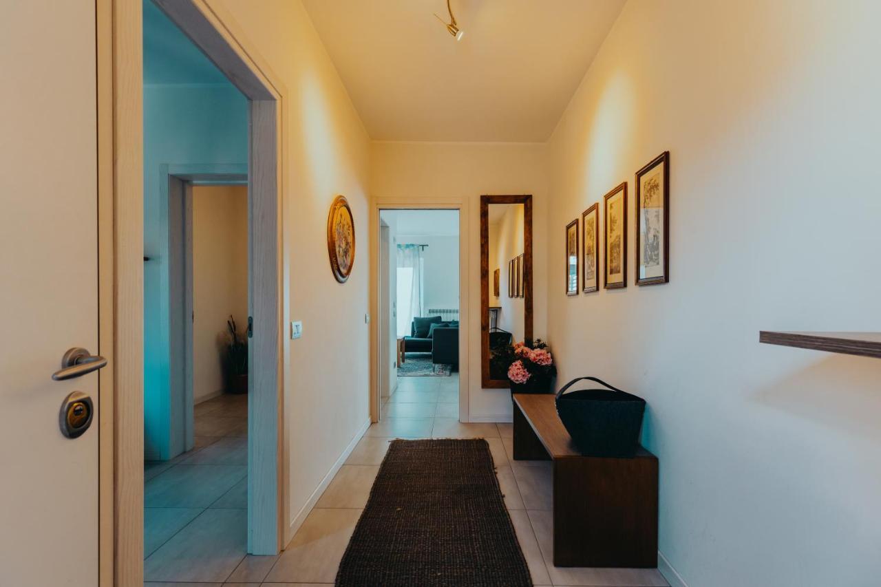 Ferienwohnung The Attico Padenghe sul Garda Exterior foto
