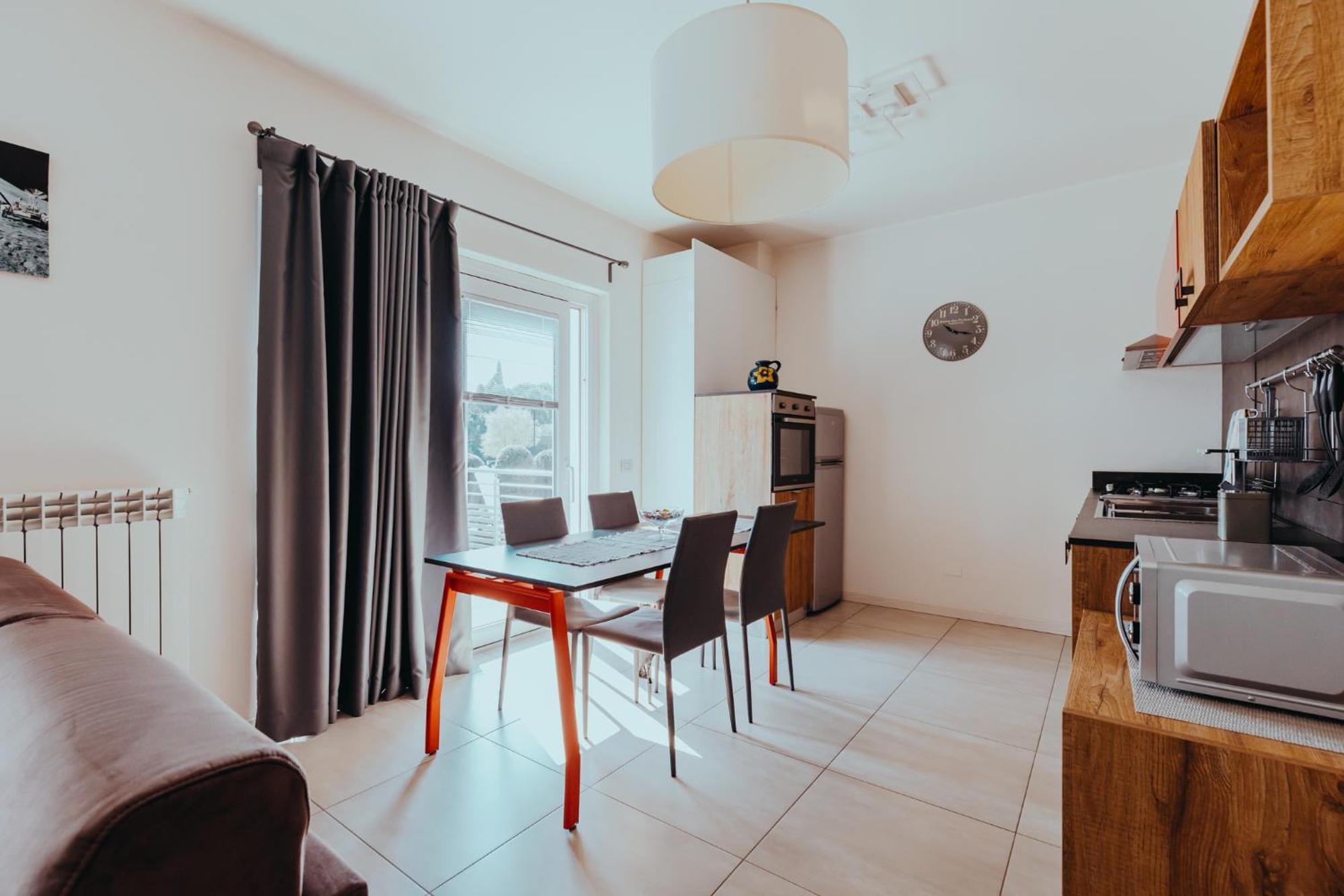 Ferienwohnung The Attico Padenghe sul Garda Exterior foto