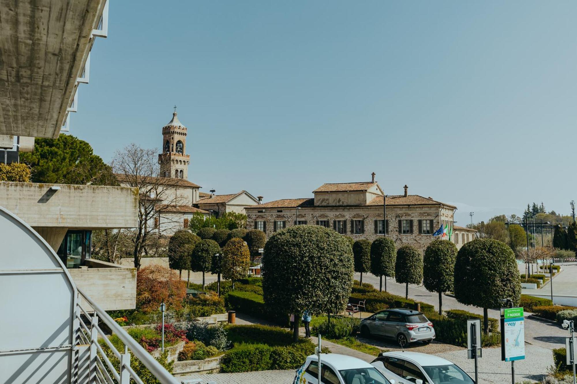 Ferienwohnung The Attico Padenghe sul Garda Exterior foto